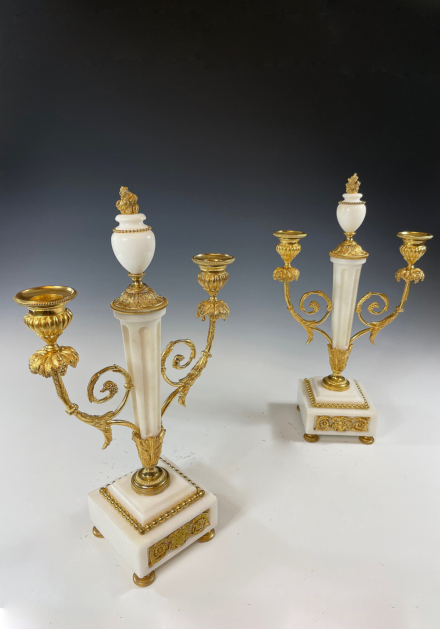 Paire de chandeliers d’époque Napoléon III (1)