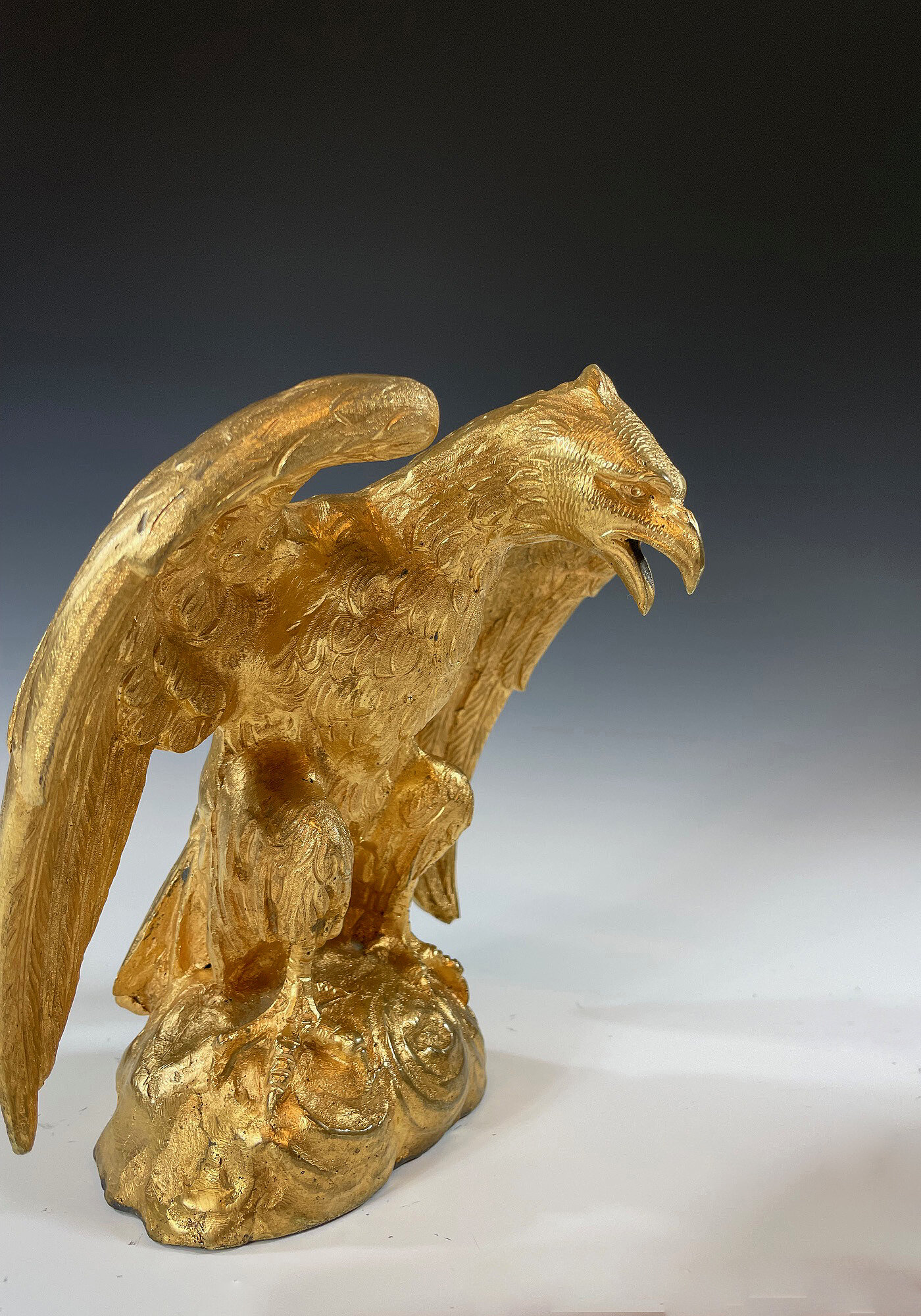Sculpture paire d’aigles en bronze doré Napoléon III (3)
