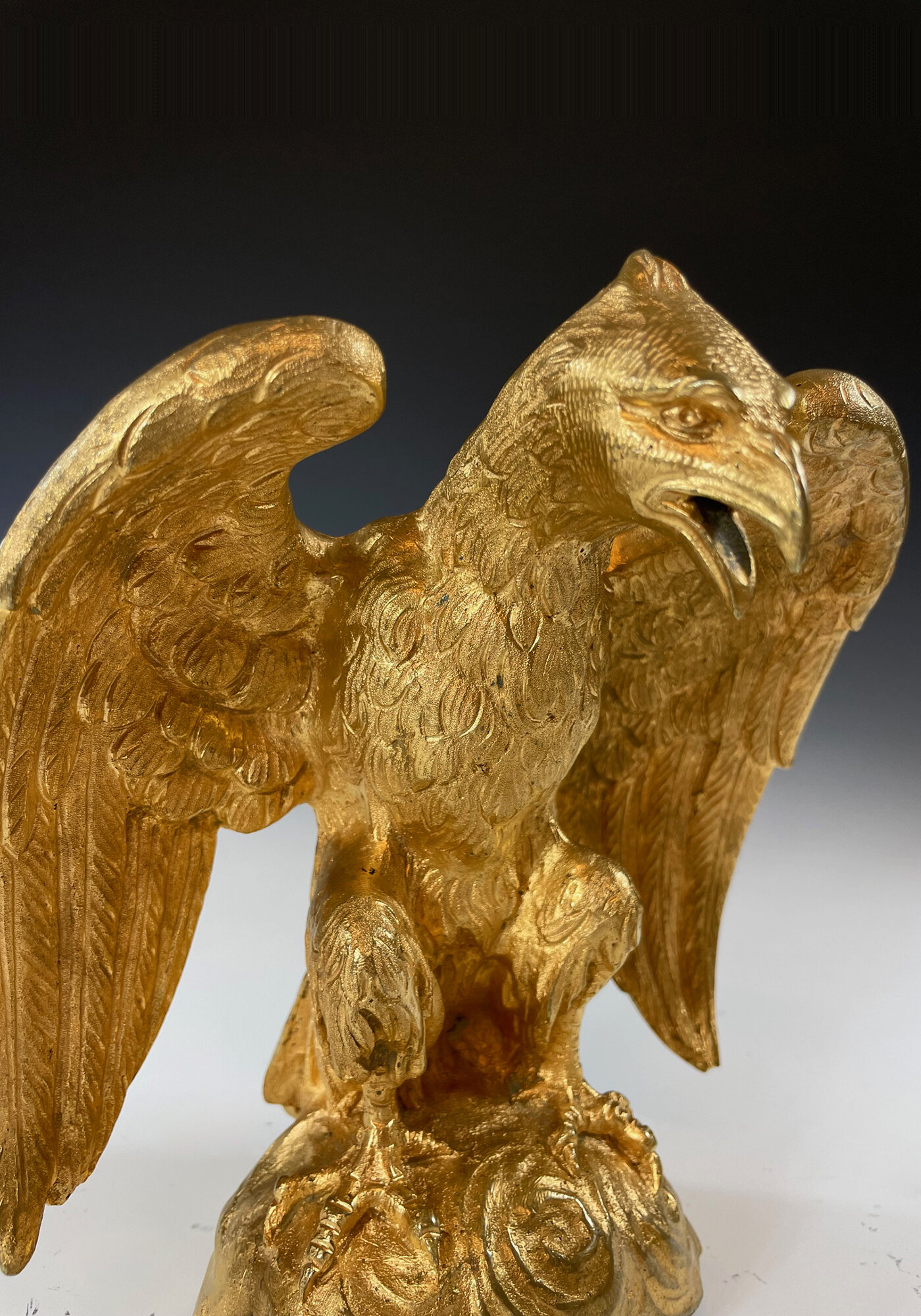 Sculpture paire d’aigles en bronze doré Napoléon III (6)