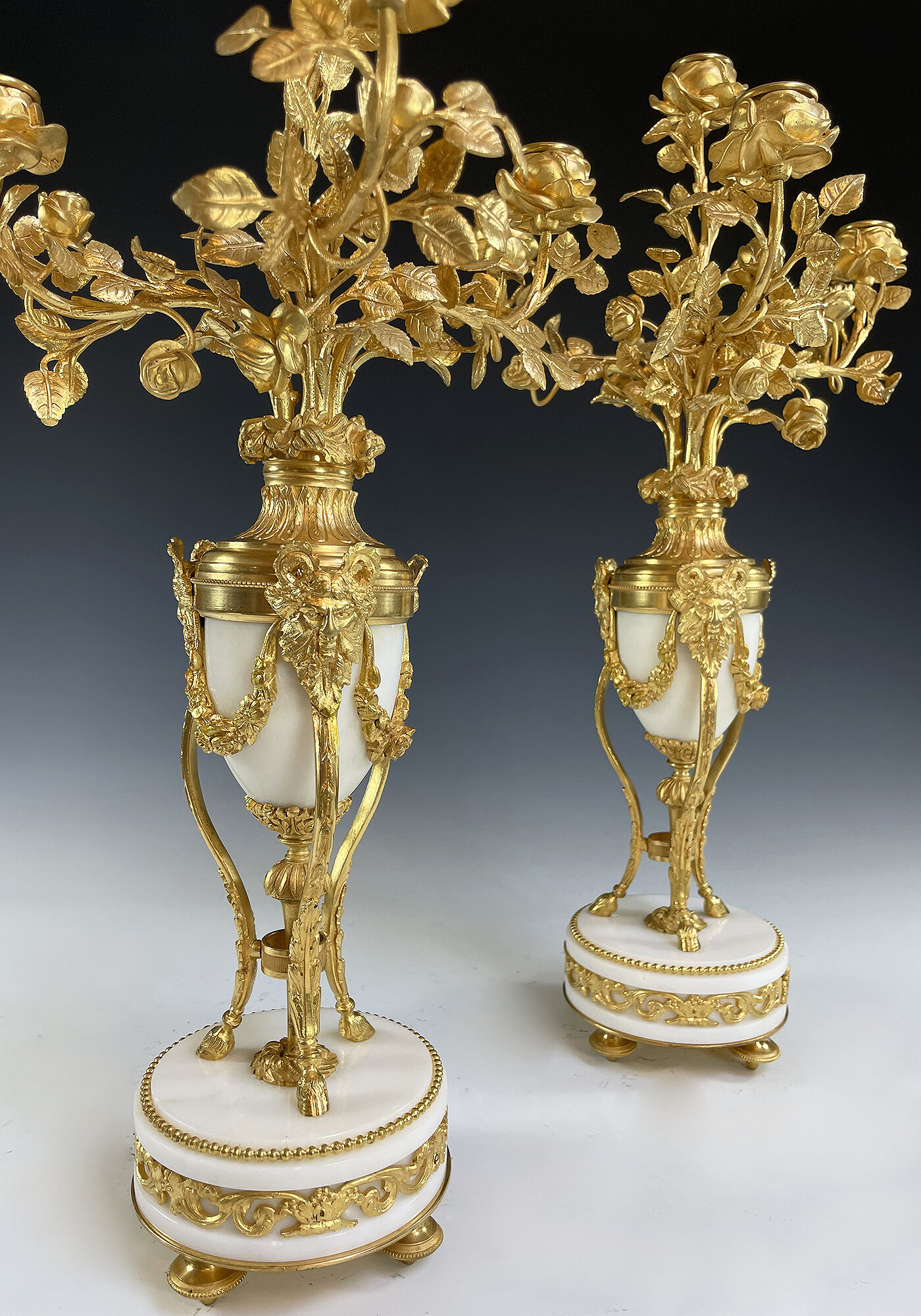 paire de chandelier fleurie bronze (3)