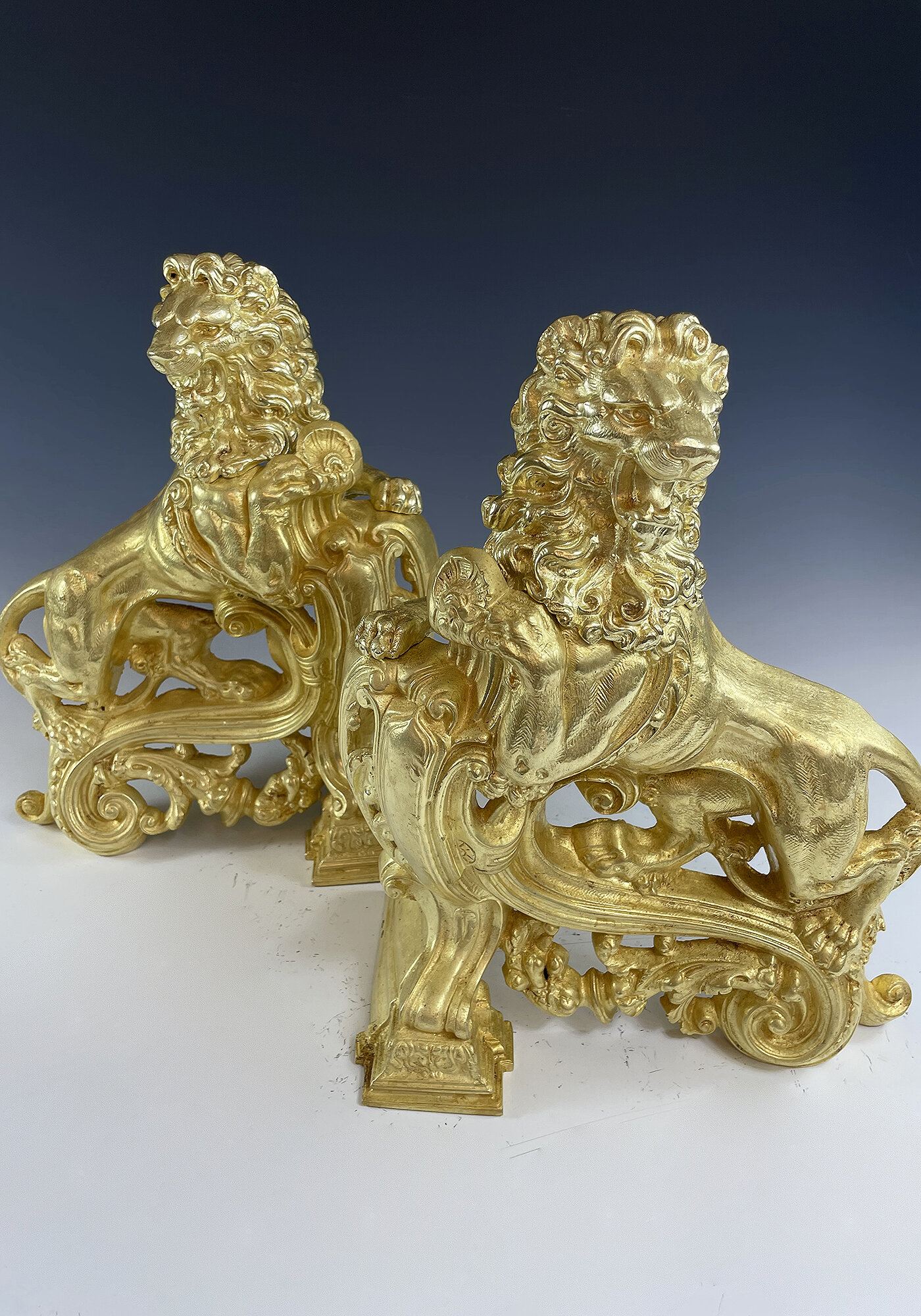 paire de lion bronze doré (5)