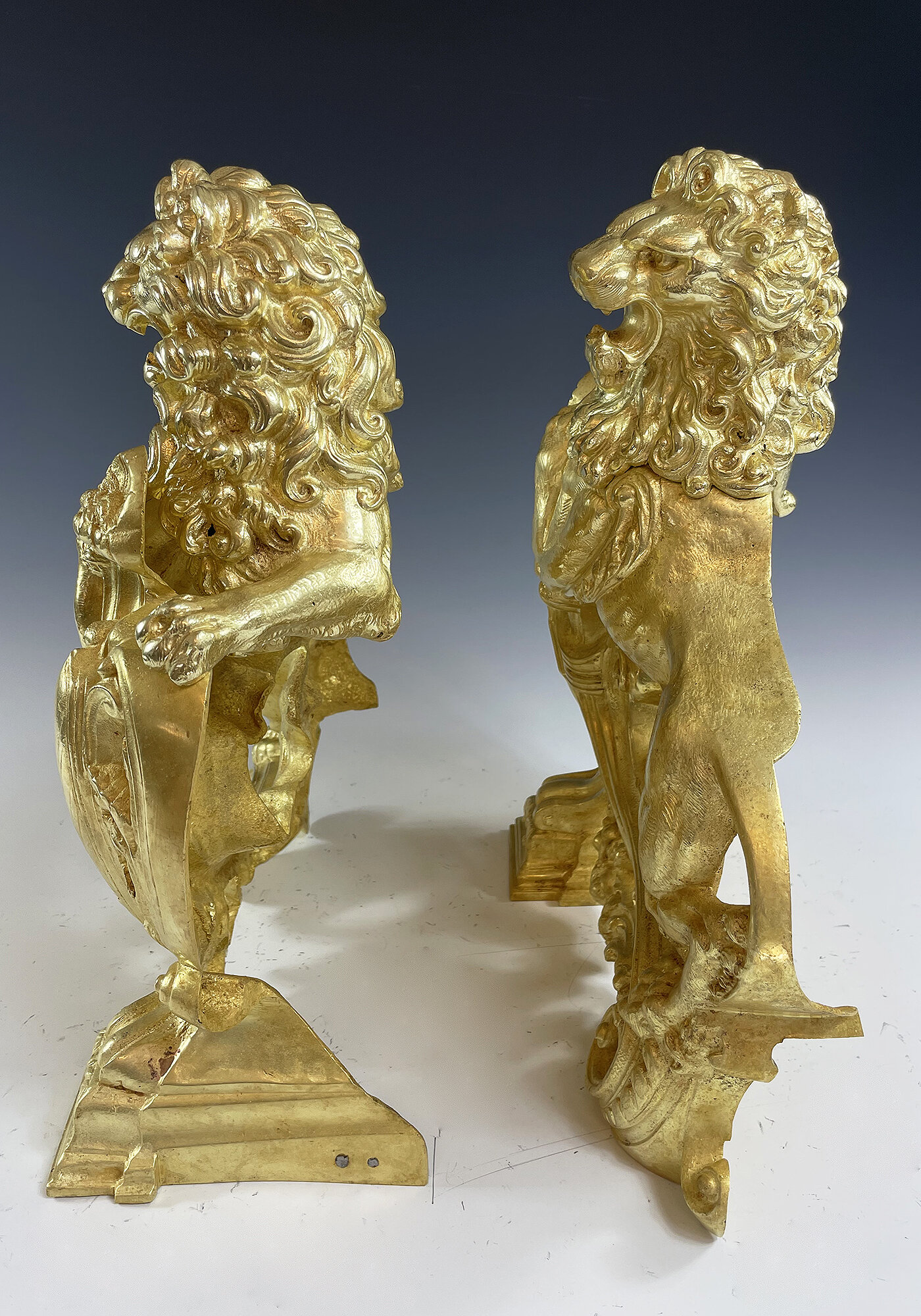paire de lion bronze doré (6)